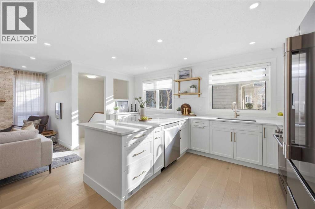 36 Lake Adams Place Se, Calgary, Alberta  T2J 3S8 - Photo 13 - A2291814