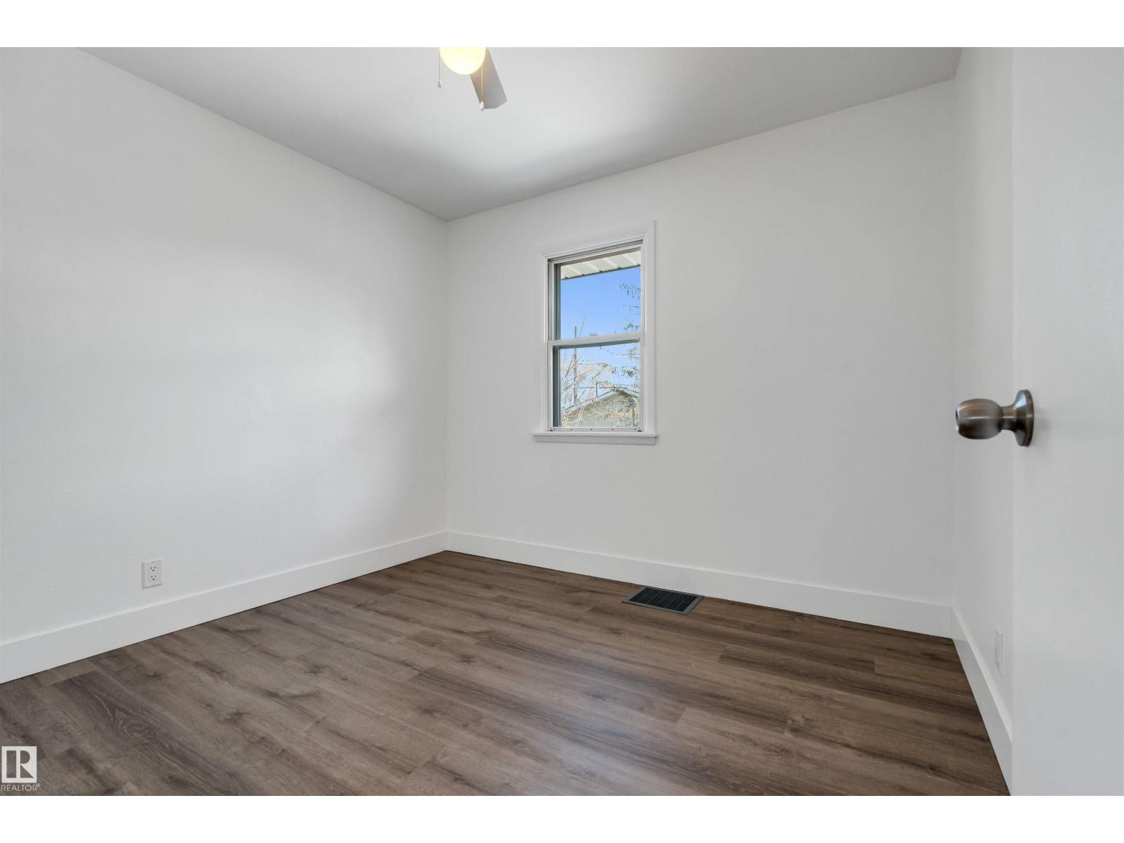 9111 151 St Nw, Edmonton, Alberta  T5R 1J5 - Photo 14 - E4473420