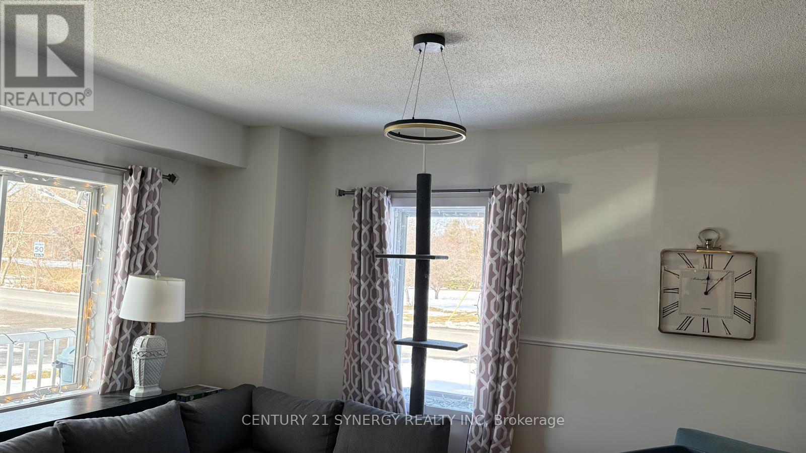 725 - 725 Concession Road, Alfred And Plantagenet, Ontario  K0B 1L0 - Photo 2 - X12937822