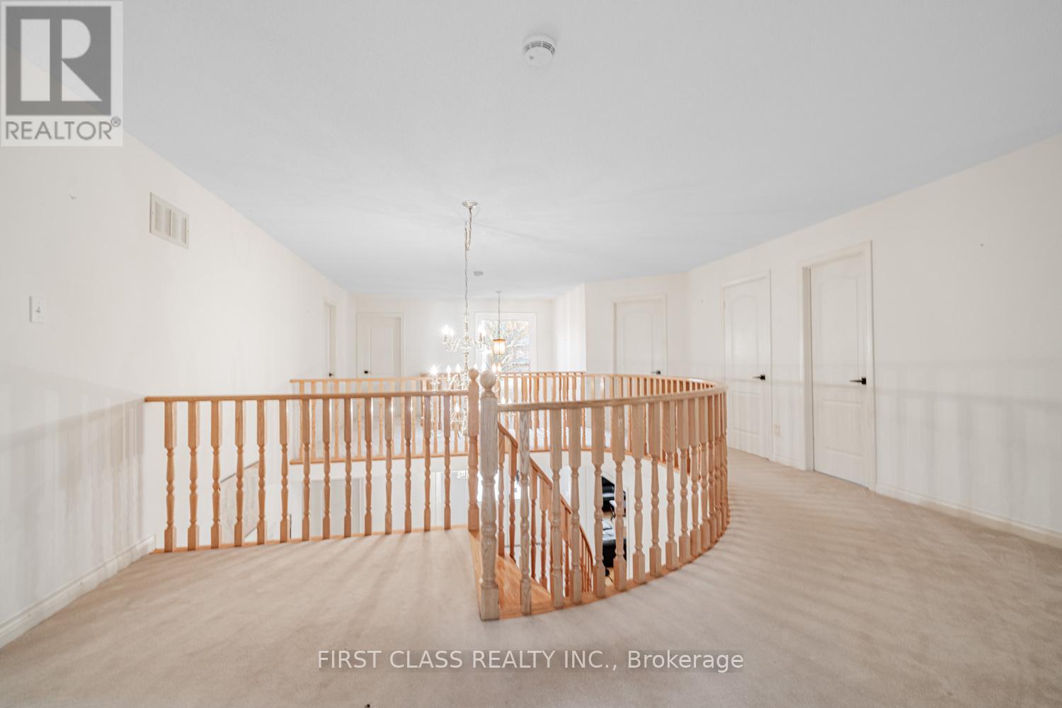 220 Timpson Drive, Aurora, Ontario  L4G 5M7 - Photo 13 - N12937824