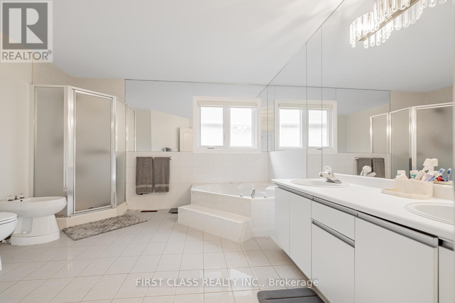 220 Timpson Drive, Aurora, Ontario  L4G 5M7 - Photo 15 - N12937824