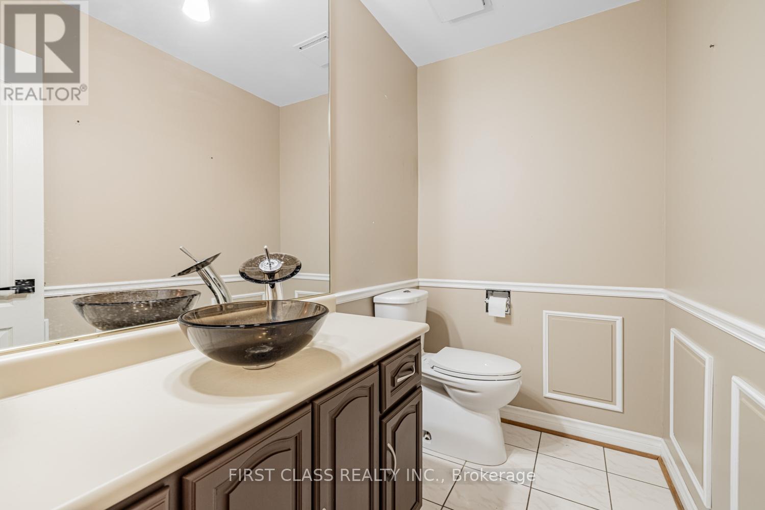 220 Timpson Drive, Aurora, Ontario  L4G 5M7 - Photo 23 - N12937824