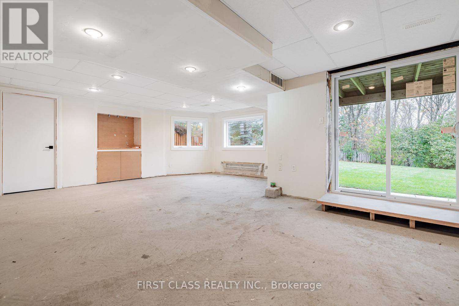 220 Timpson Drive, Aurora, Ontario  L4G 5M7 - Photo 28 - N12937824