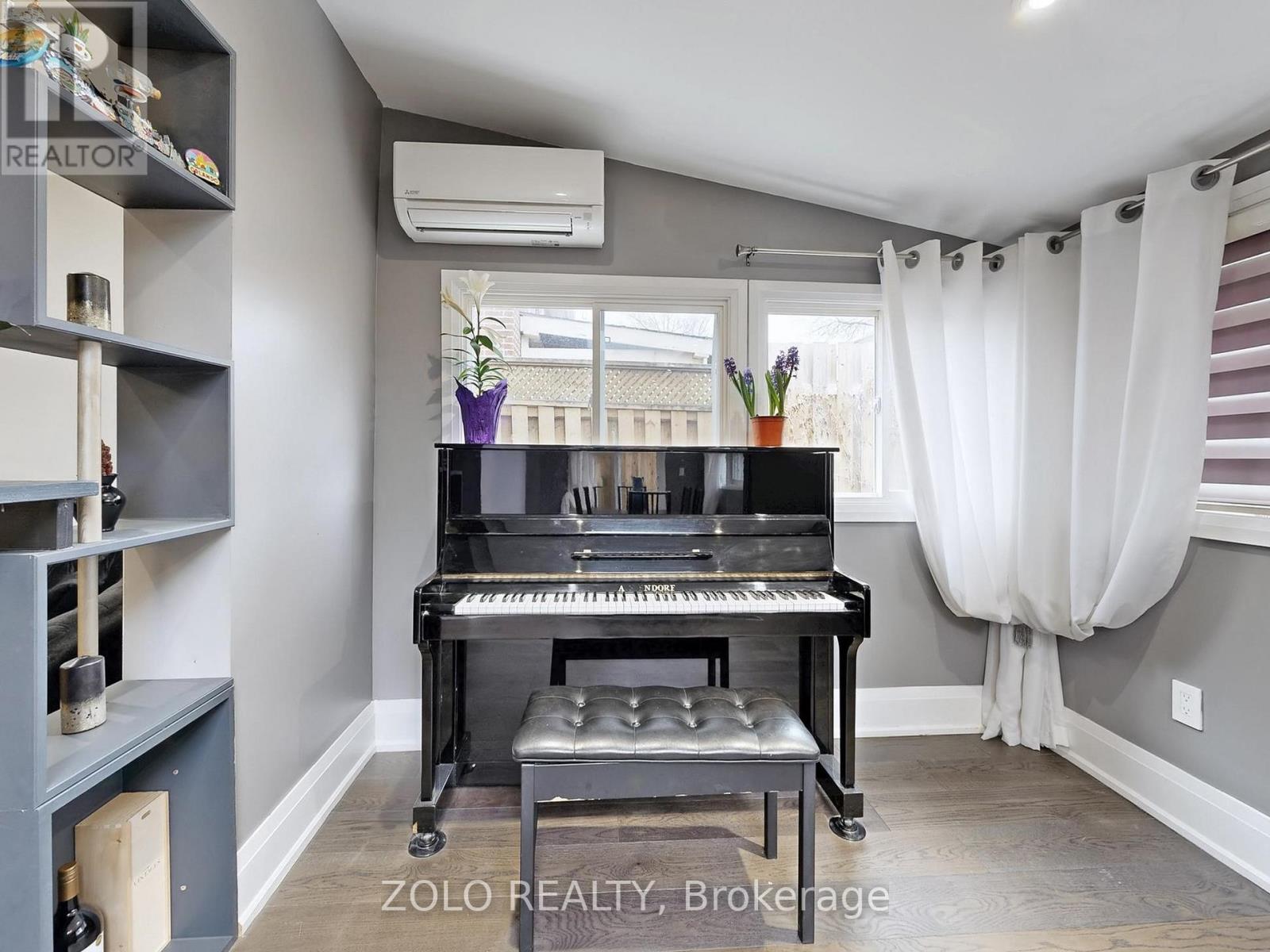 226 Thoms Crescent, Newmarket, Ontario  L3Y 1E1 - Photo 15 - N12937834