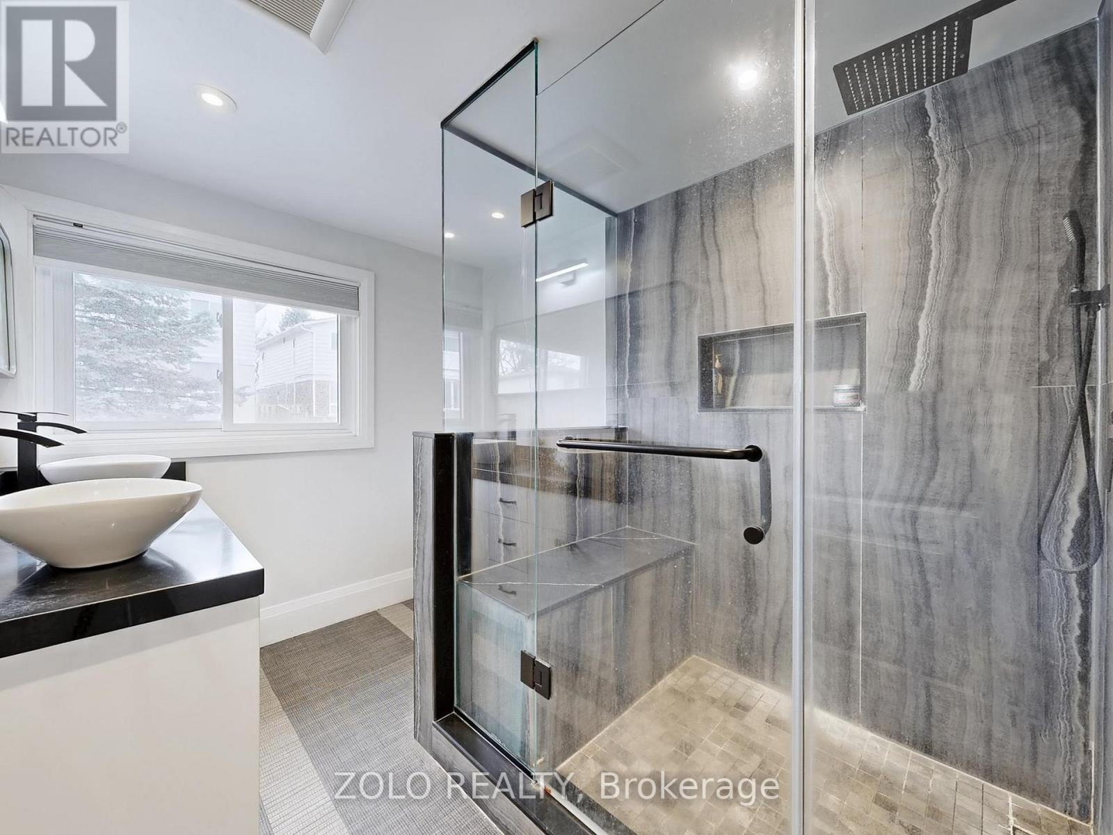 226 Thoms Crescent, Newmarket, Ontario  L3Y 1E1 - Photo 26 - N12937834