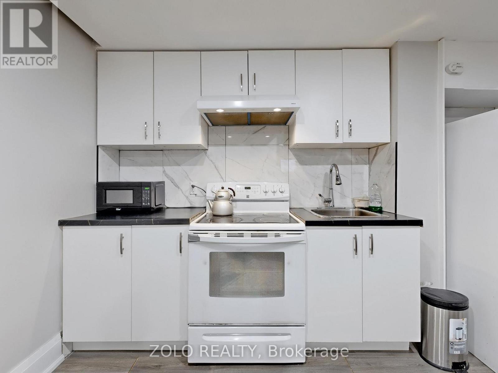 226 Thoms Crescent, Newmarket, Ontario  L3Y 1E1 - Photo 40 - N12937834