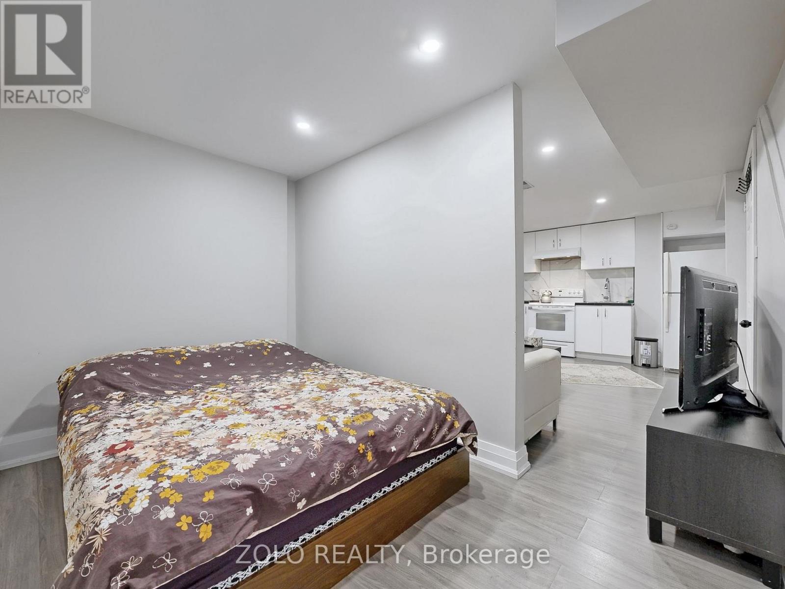 226 Thoms Crescent, Newmarket, Ontario  L3Y 1E1 - Photo 41 - N12937834