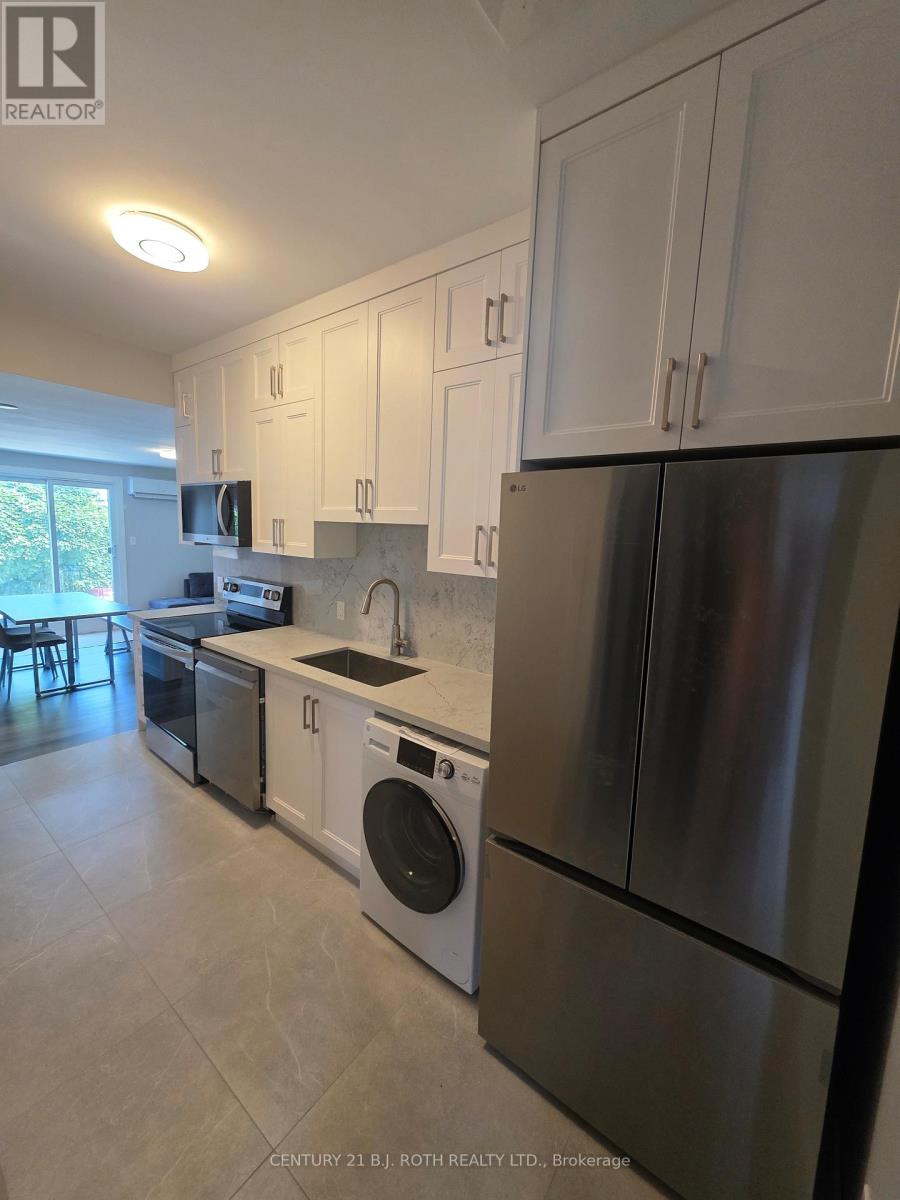 2 - 82 Albert Street N, Orillia, Ontario  L3V 5K5 - Photo 2 - S12937846