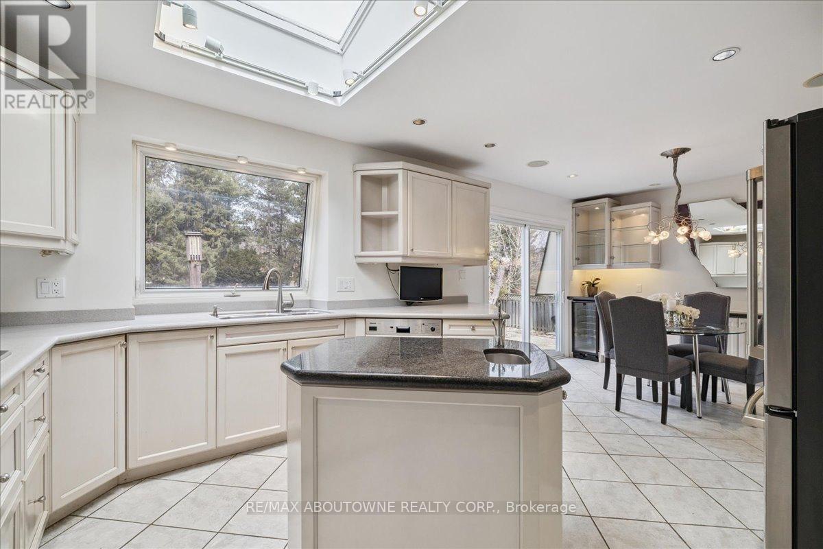 25 Bannisdale Way, Hamilton, Ontario  L0R 1H2 - Photo 15 - X12927842