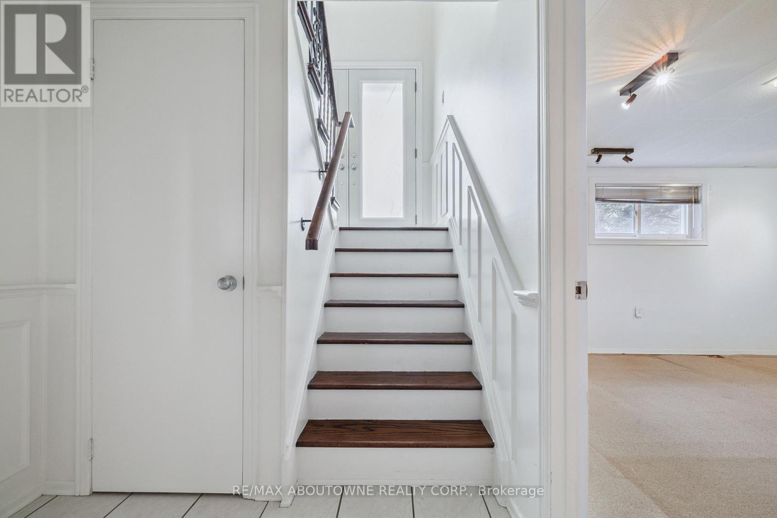 25 Bannisdale Way, Hamilton, Ontario  L0R 1H2 - Photo 29 - X12927842