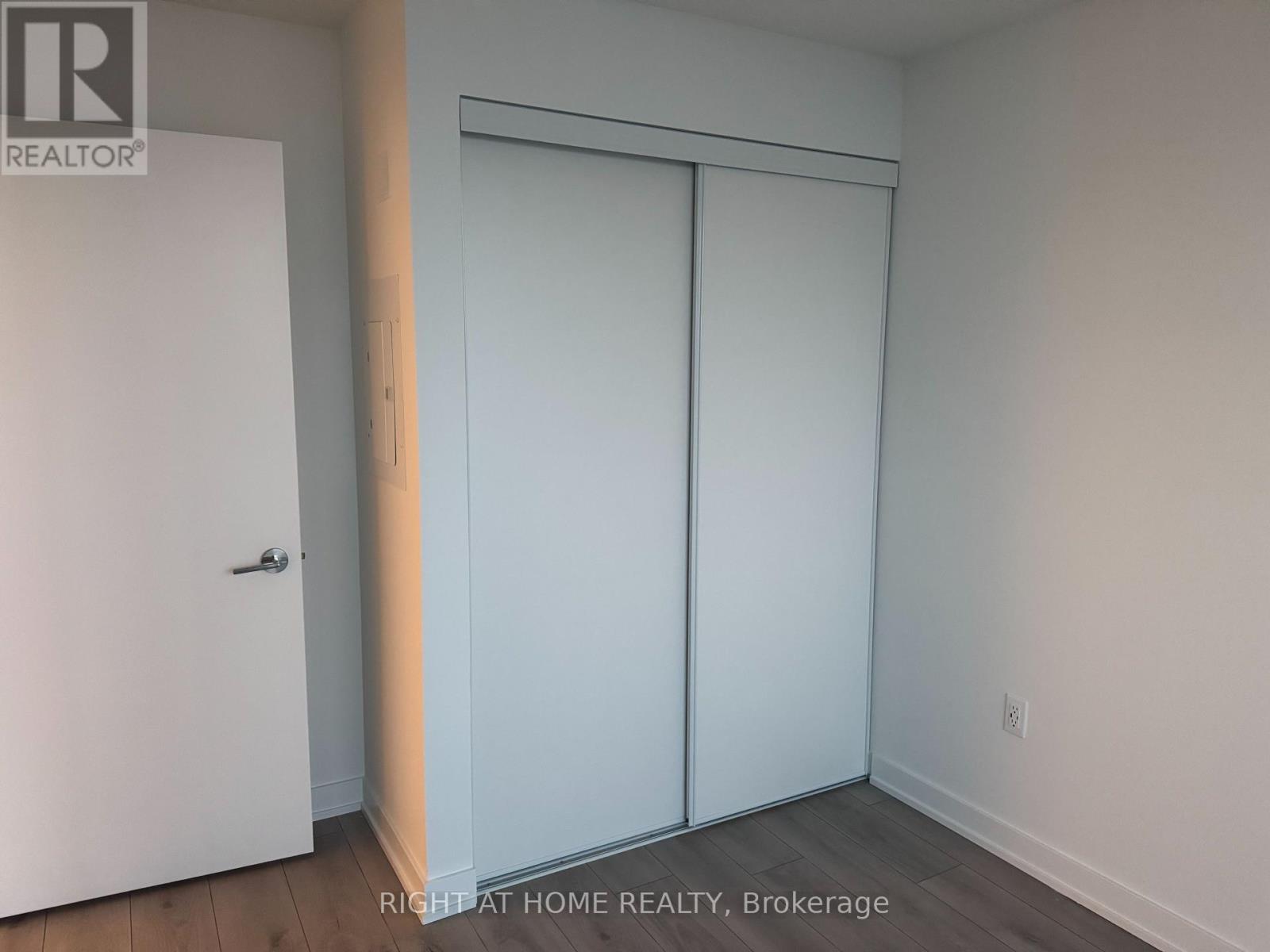 1512 - 1 Fairview Road E, Mississauga, Ontario  L6A 4C6 - Photo 16 - W12937828