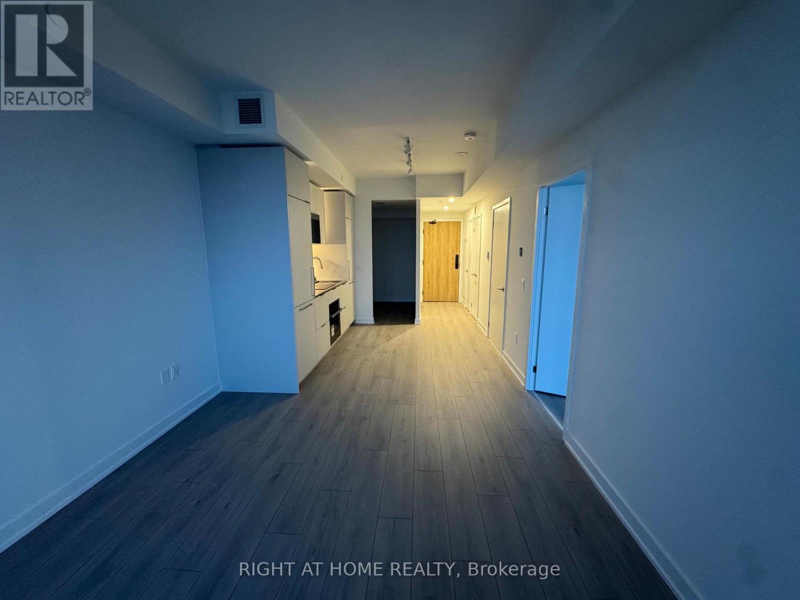 1512 - 1 Fairview Road E, Mississauga, Ontario  L6A 4C6 - Photo 7 - W12937828