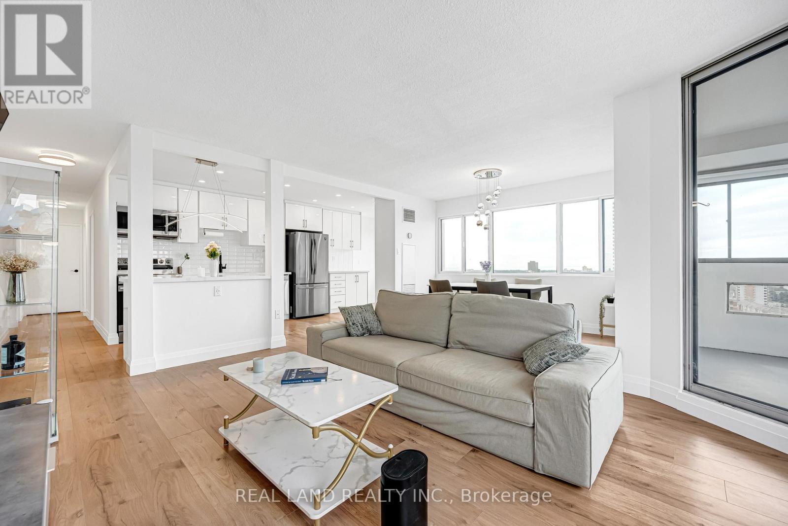 1901 - 50 Elm Drive E, Mississauga, Ontario  L5A 3X2 - Photo 10 - W12937844