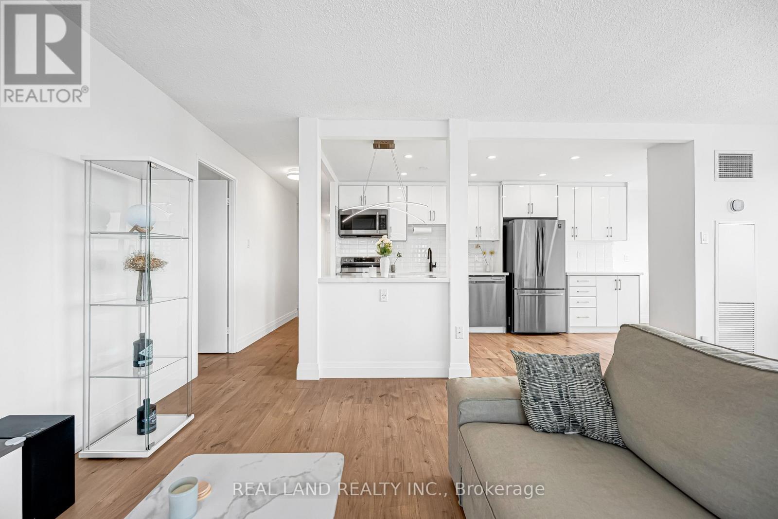 1901 - 50 Elm Drive E, Mississauga, Ontario  L5A 3X2 - Photo 11 - W12937844