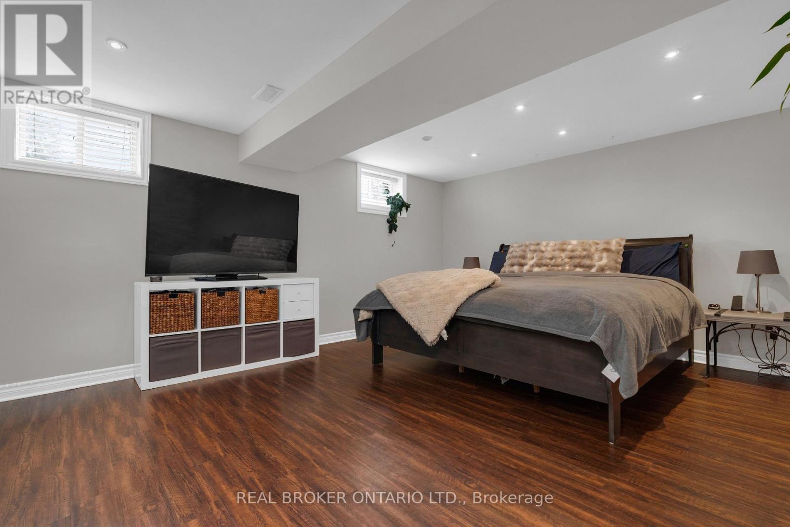 213 Centre Street, Essa, Ontario  L0M 1B0 - Photo 32 - N12931446