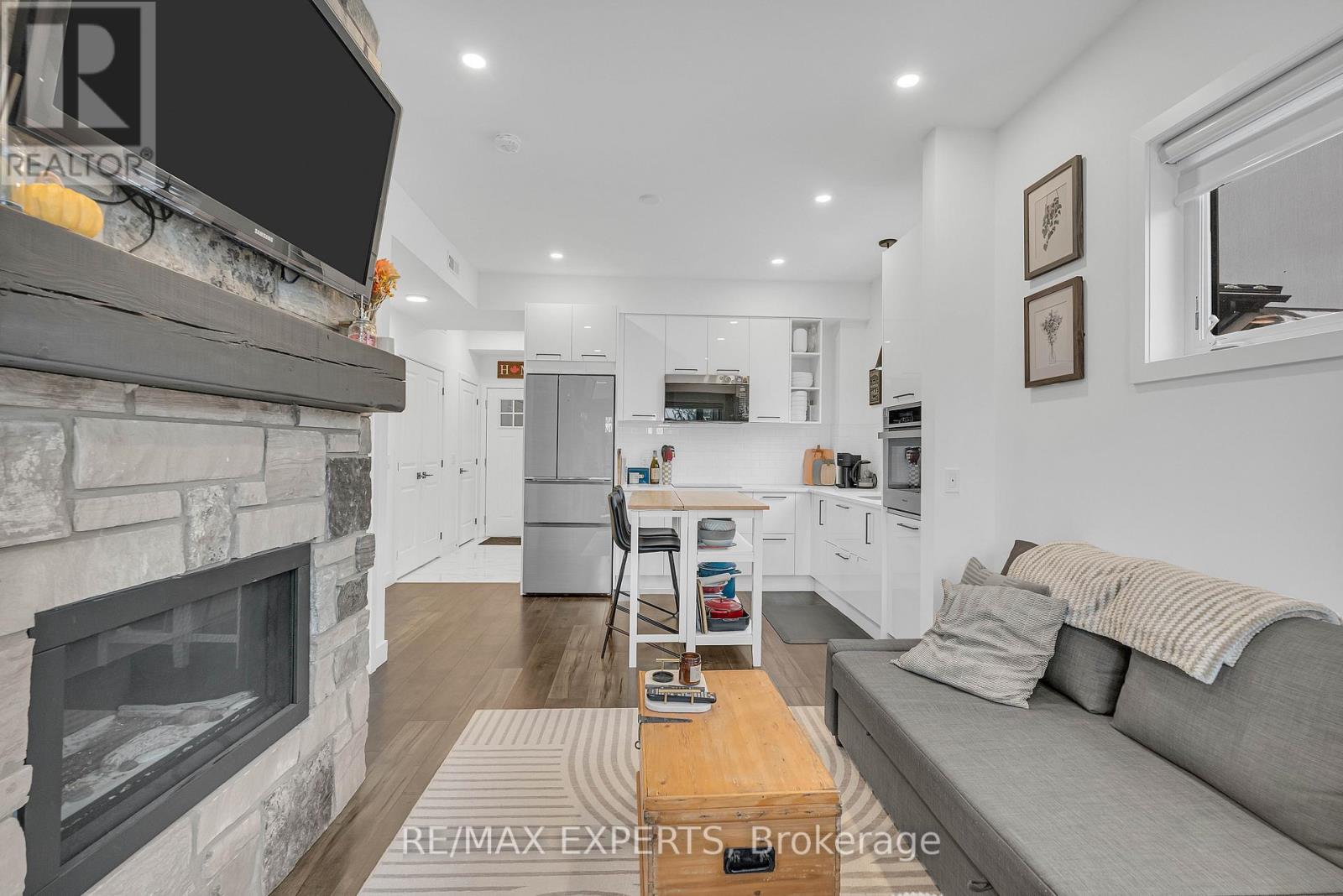 101 - 22 Beckwith Lane, Blue Mountains, Ontario  L9Y 3B6 - Photo 14 - X12937574