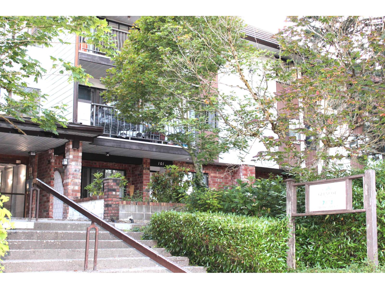 208 7473 140 Street, Surrey, British Columbia V3W 6G5 - Photo 1 - R3104252