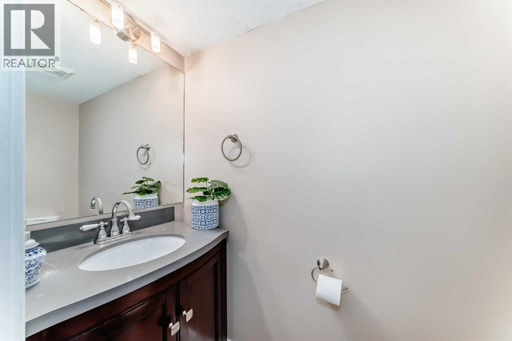 103, 26 Glamis Green Sw, Calgary, Alberta  T3E 6V1 - Photo 27 - A2295598