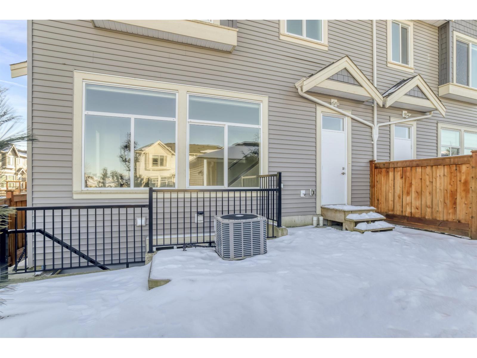 19685 74 Avenue, Langley, British Columbia  V2Y 3G6 - Photo 39 - R3103496