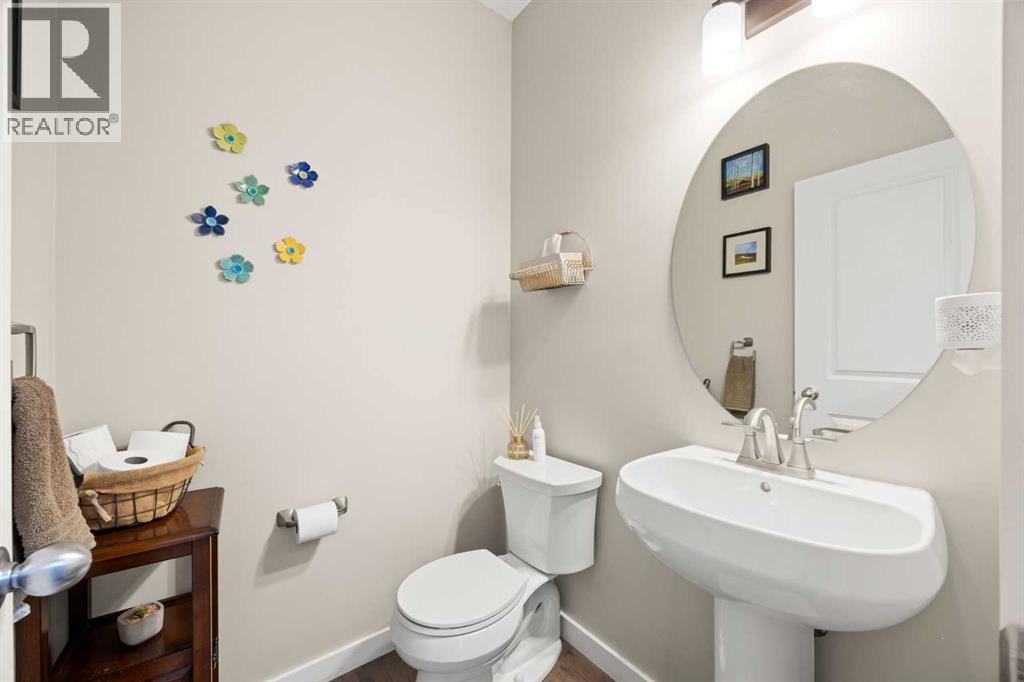 53 Nolanfield Road NW, Calgary, Alberta  T3R 0N1 - Photo 7 - A2295942