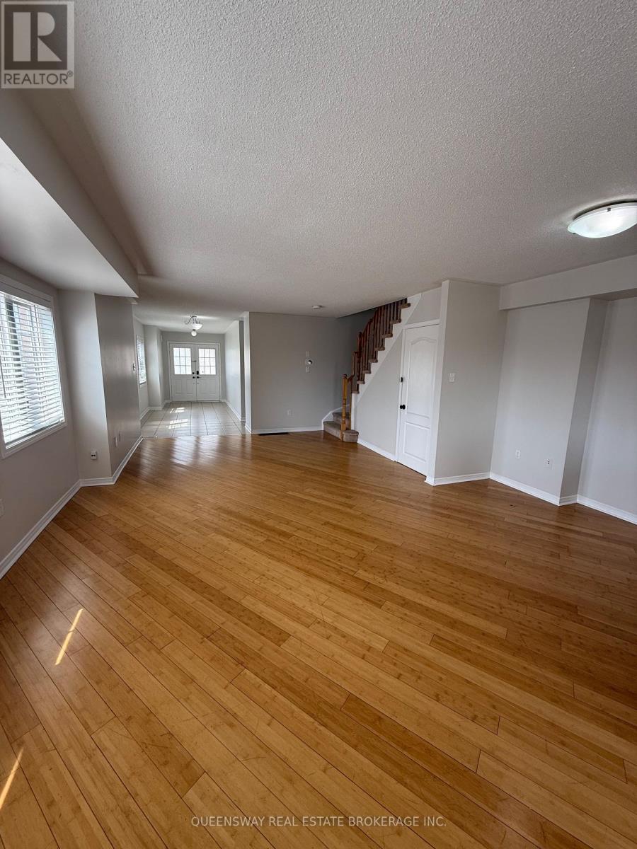 Upper - 514 Candlestick Circle, Mississauga, Ontario  L4Z 0B2 - Photo 8 - W12776940