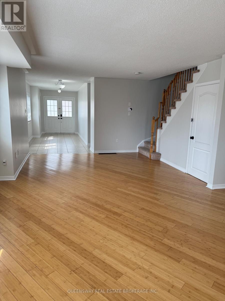 Upper - 514 Candlestick Circle, Mississauga, Ontario  L4Z 0B2 - Photo 9 - W12776940