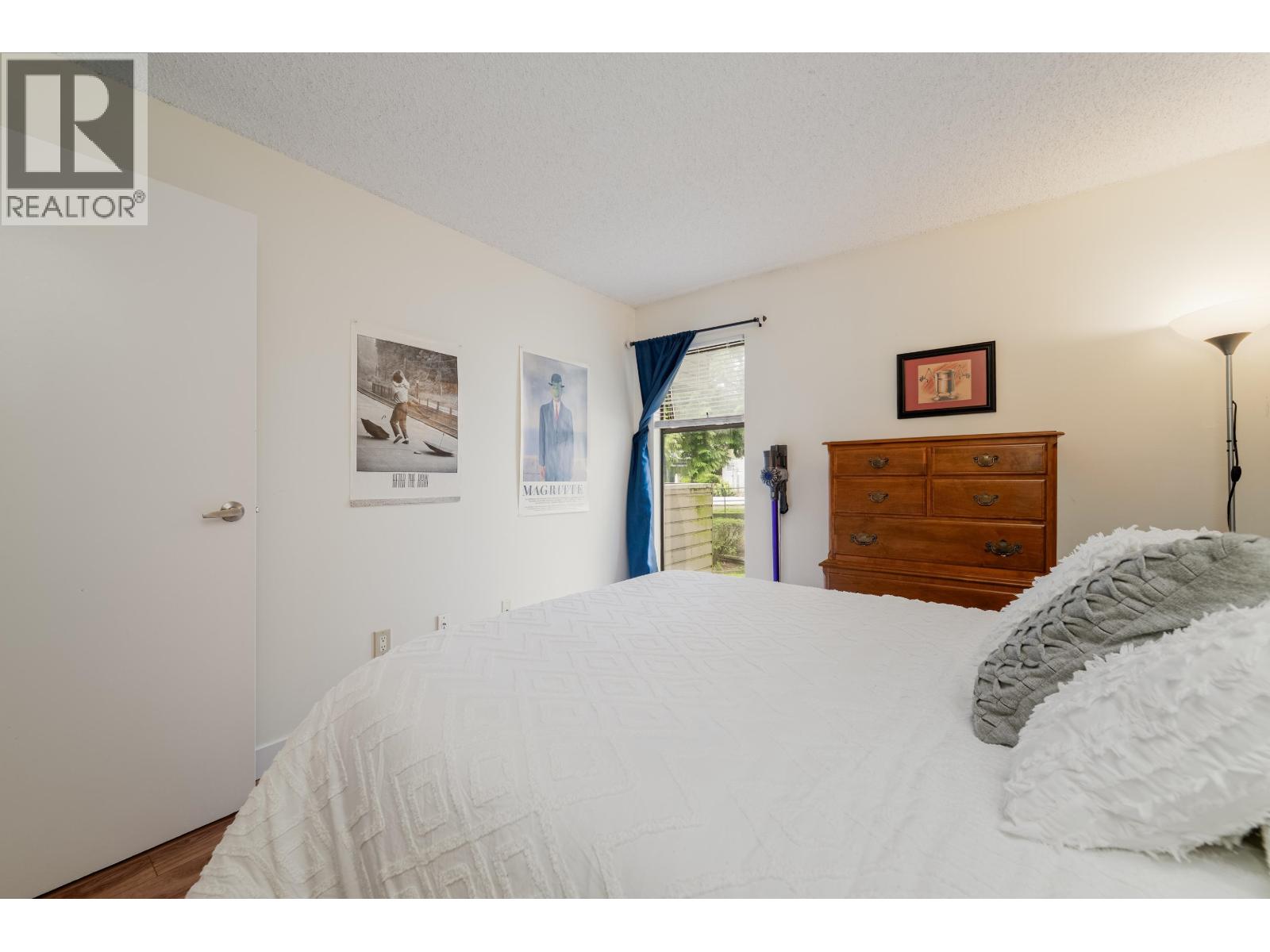 211 423 Agnes Street, New Westminster, British Columbia  V3L 1G2 - Photo 2 - R3105183