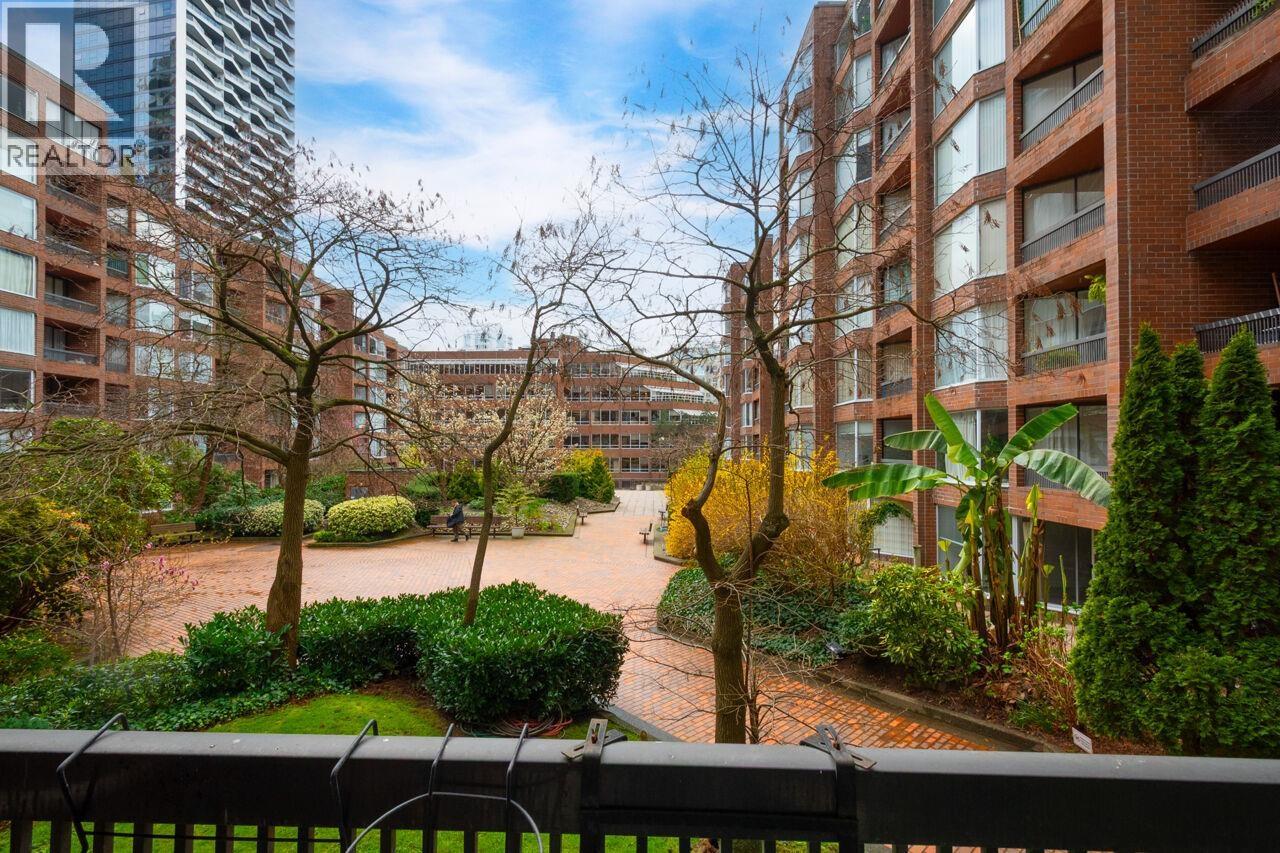 211 950 Drake Street, Vancouver, British Columbia  V6Z 2B9 - Photo 11 - R3105191