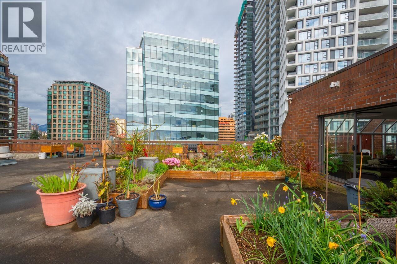 211 950 Drake Street, Vancouver, British Columbia  V6Z 2B9 - Photo 17 - R3105191