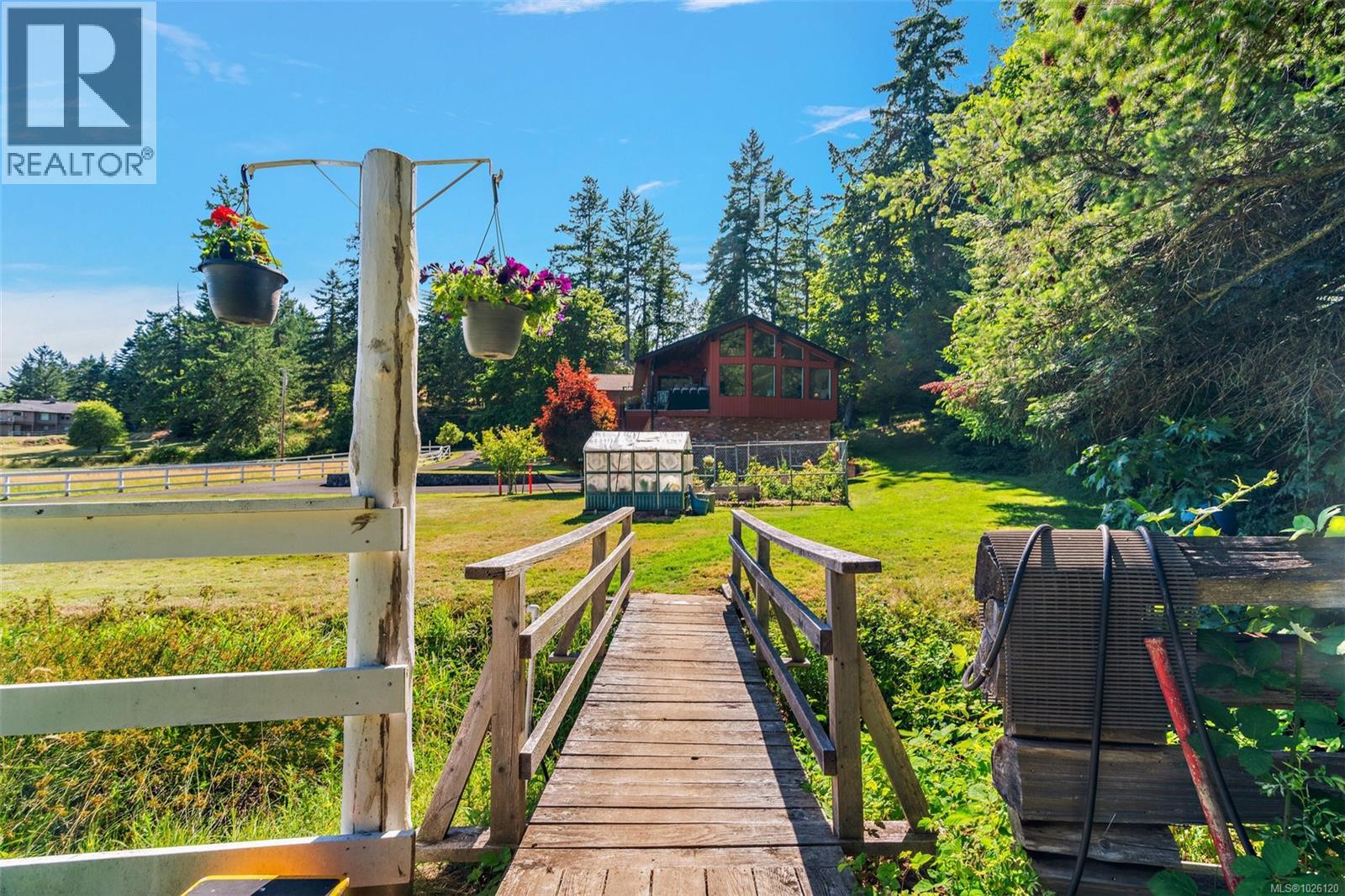 1649 Charlton Rd, Saanich, British Columbia  V9E 2C8 - Photo 40 - 1026120