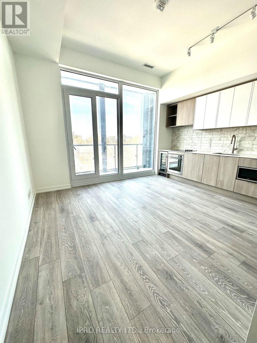 919 - 2020 Bathurst Street, Toronto (Humewood-Cedarvale), Ontario  M5P 0A6 - Photo 5 - C12937870