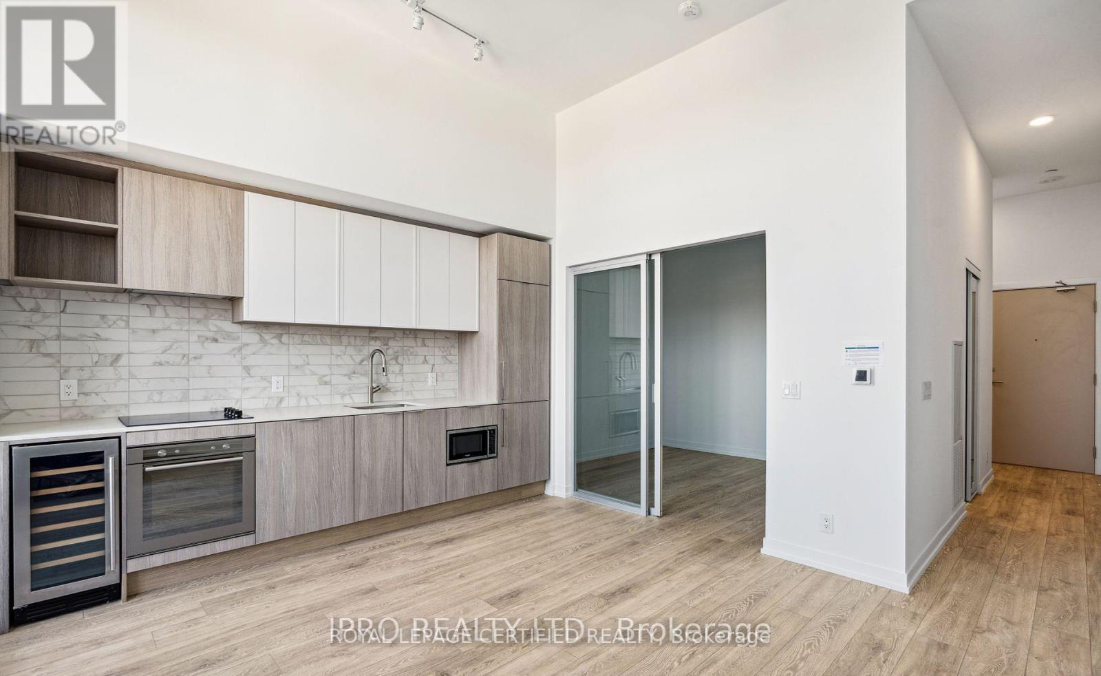 919 - 2020 Bathurst Street, Toronto (Humewood-Cedarvale), Ontario  M5P 0A6 - Photo 6 - C12937870