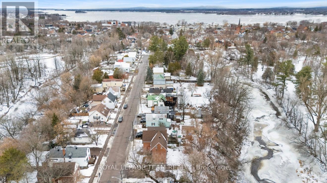 509 Moffat Street, Pembroke, Ontario  K8A 3Y2 - Photo 4 - X12937856