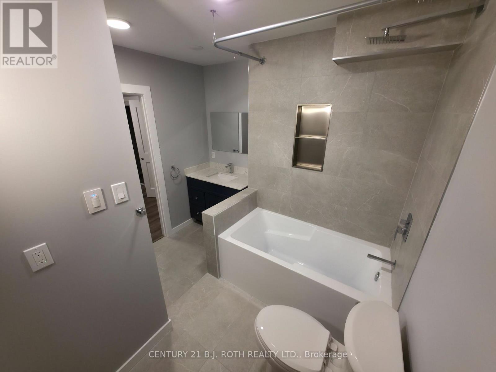 6 - 82 Albert Street N, Orillia, Ontario  L3V 5K5 - Photo 7 - S12937872