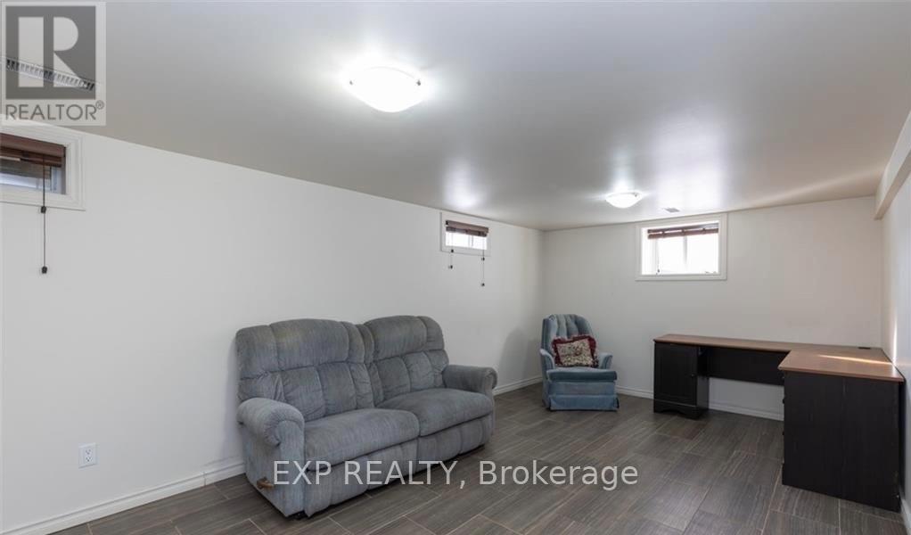 53 Madeira Drive, London East, Ontario  N5V 2M3 - Photo 13 - X12937854