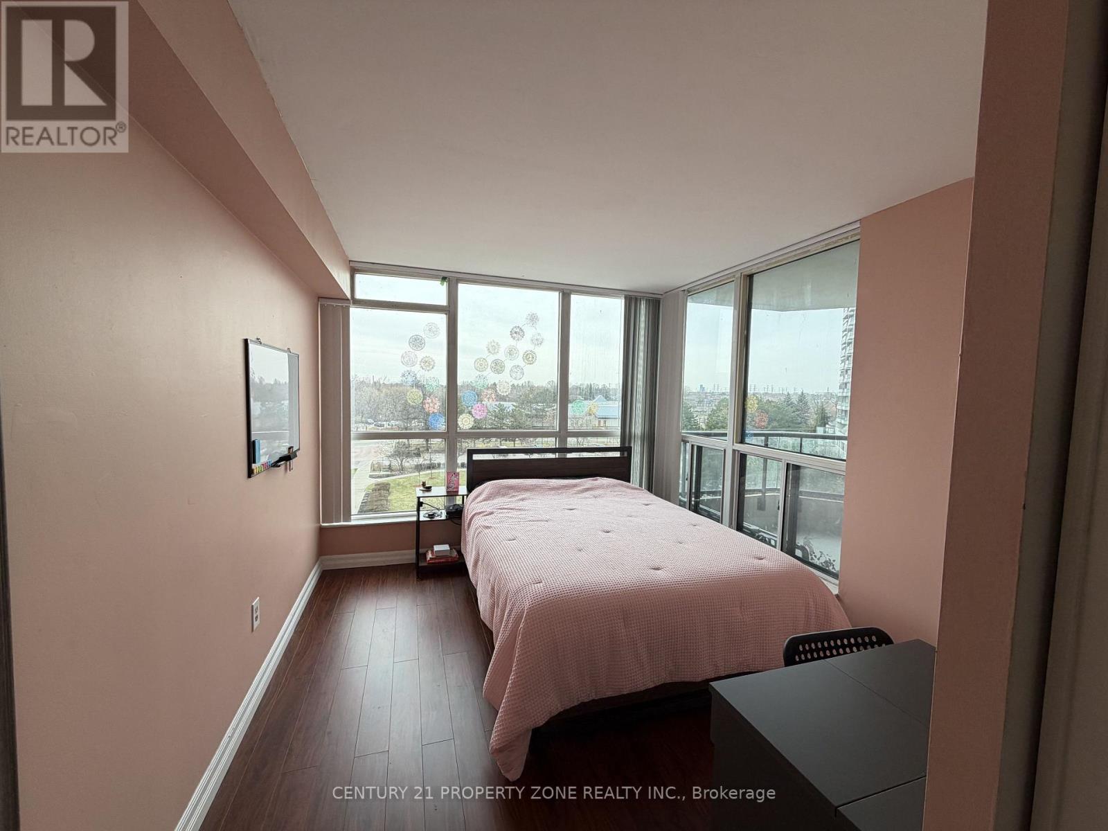 510 - 3 Rowntree Road, Toronto, Ontario  M9V 5G8 - Photo 13 - W12701942