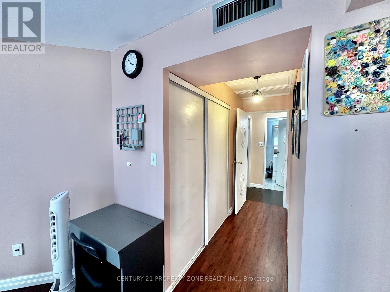 510 - 3 Rowntree Road, Toronto, Ontario  M9V 5G8 - Photo 15 - W12701942