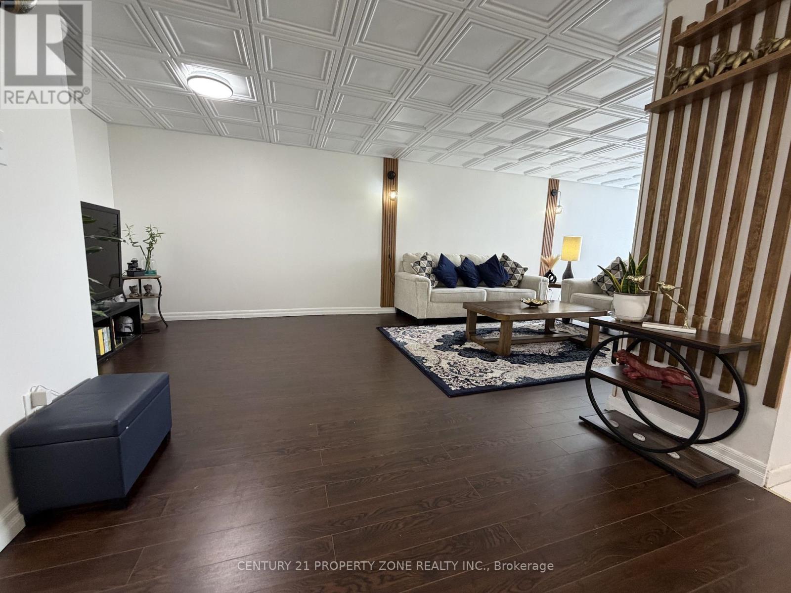 510 - 3 Rowntree Road, Toronto, Ontario  M9V 5G8 - Photo 2 - W12701942