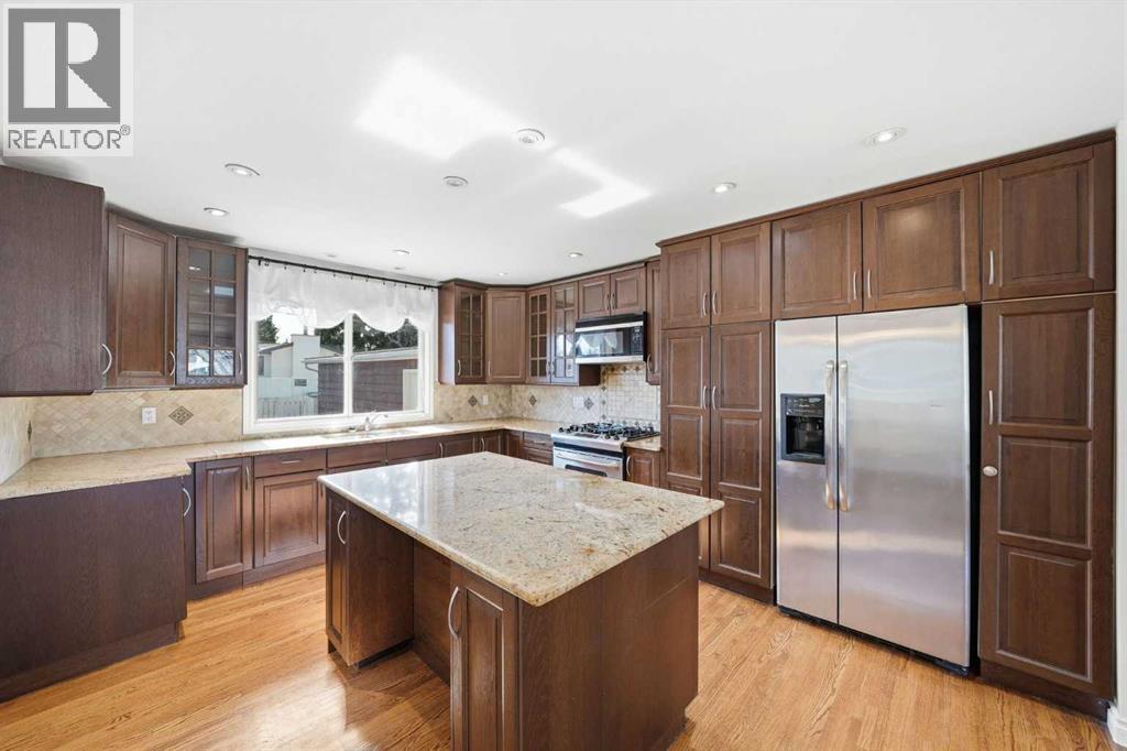 1447 Northmount Drive Nw, Calgary, Alberta  T2L 0G7 - Photo 8 - A2295699