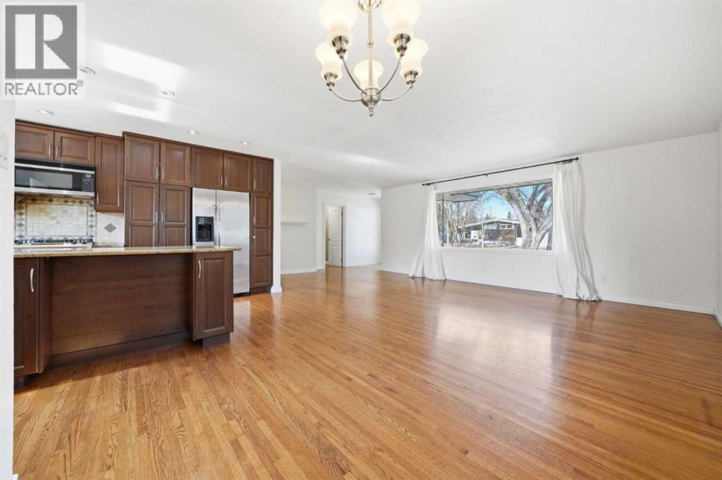 1447 Northmount Drive Nw, Calgary, Alberta  T2L 0G7 - Photo 7 - A2295699