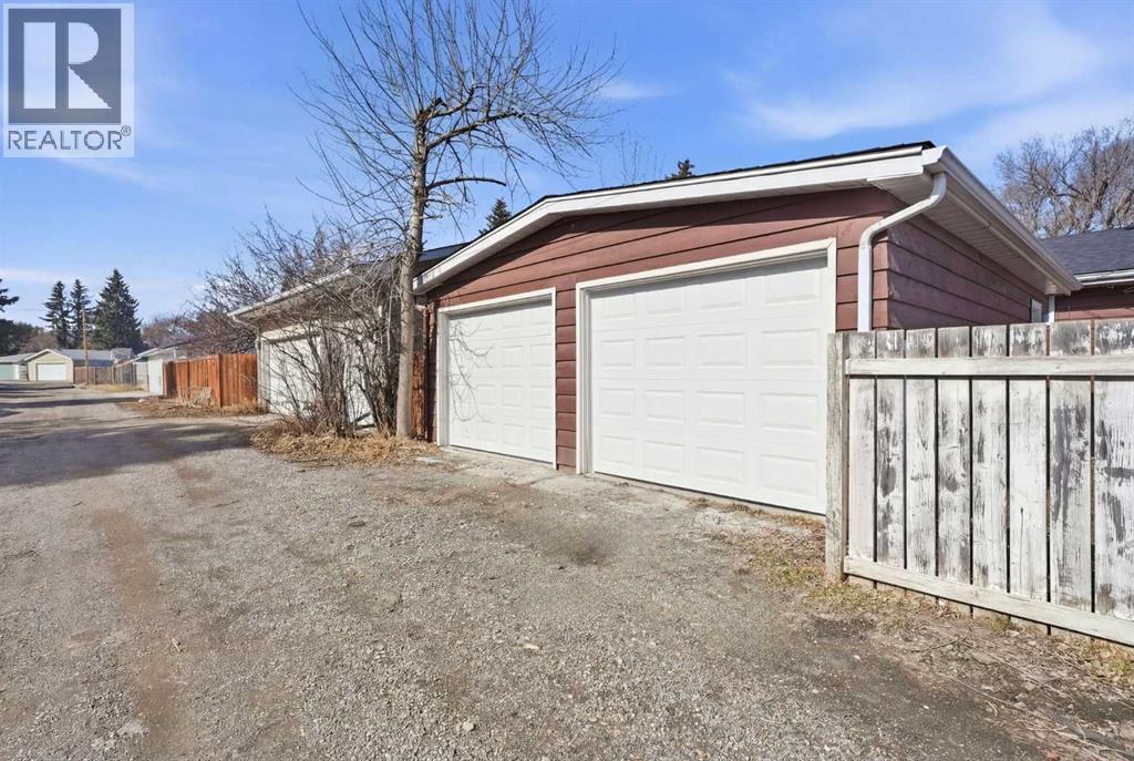 1447 Northmount Drive Nw, Calgary, Alberta  T2L 0G7 - Photo 42 - A2295699