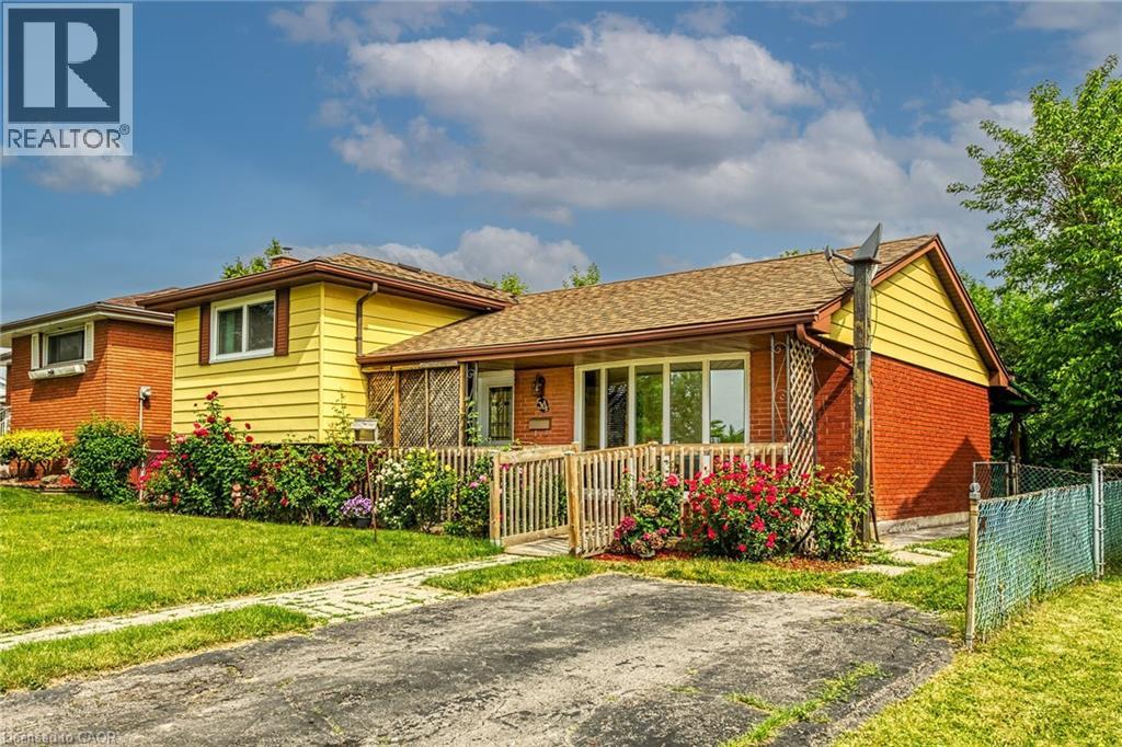 54 BERKO Avenue, Hamilton, Ontario