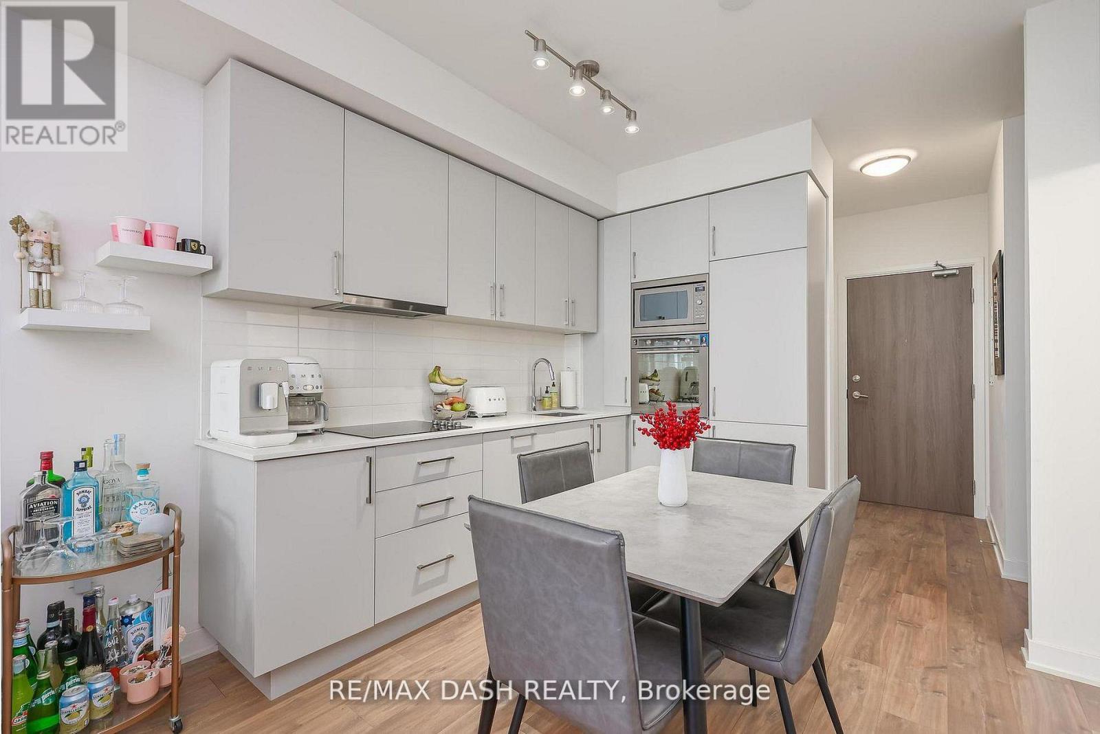 1215e - 576 Front Street W, Toronto, Ontario  M5V 1C1 - Photo 6 - C12842332
