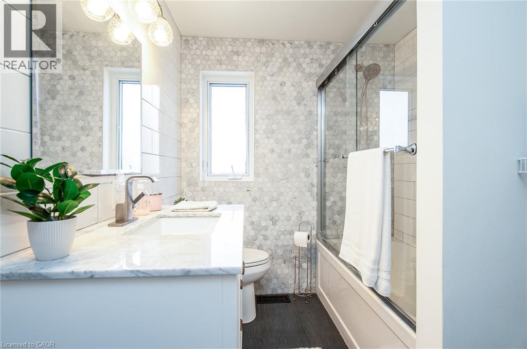 161 Fifth Avenue, Kitchener, Ontario  N2C 1P6 - Photo 27 - 40816374