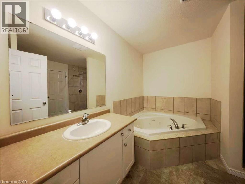 52 Meadowridge Street, Kitchener, Ontario  N2P 0E2 - Photo 26 - 40814398