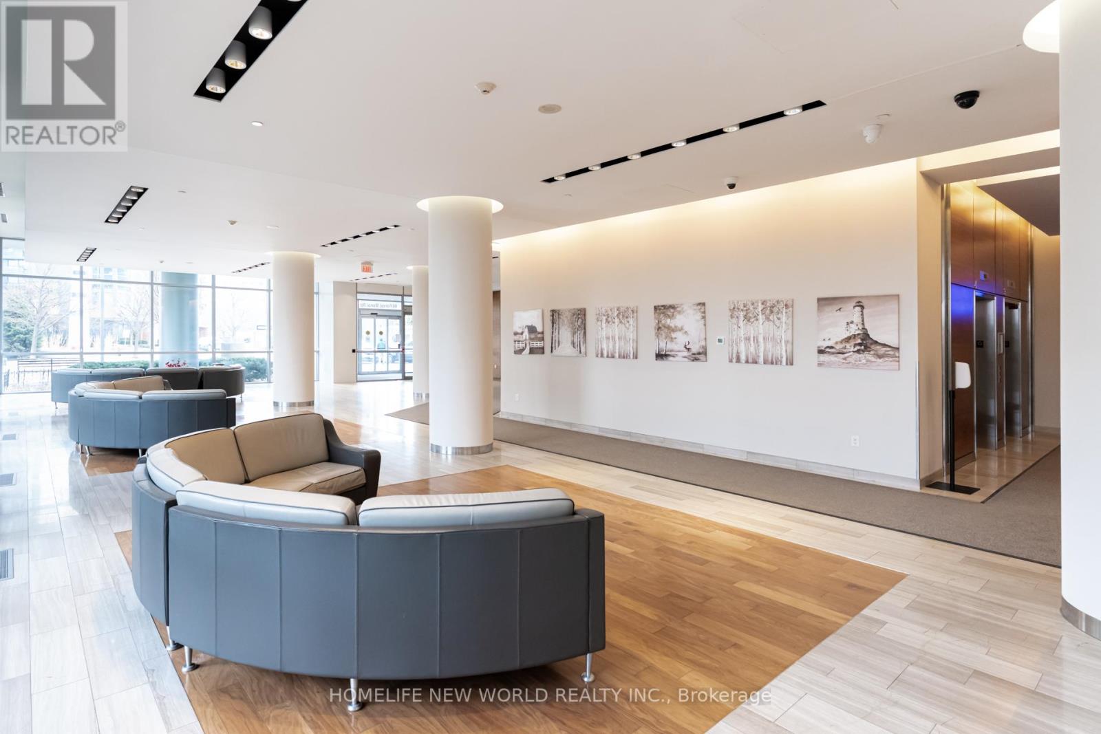 P09 - 66 Forest Manor Drive, Toronto, Ontario  M2J 0B7 - Photo 2 - C12937878