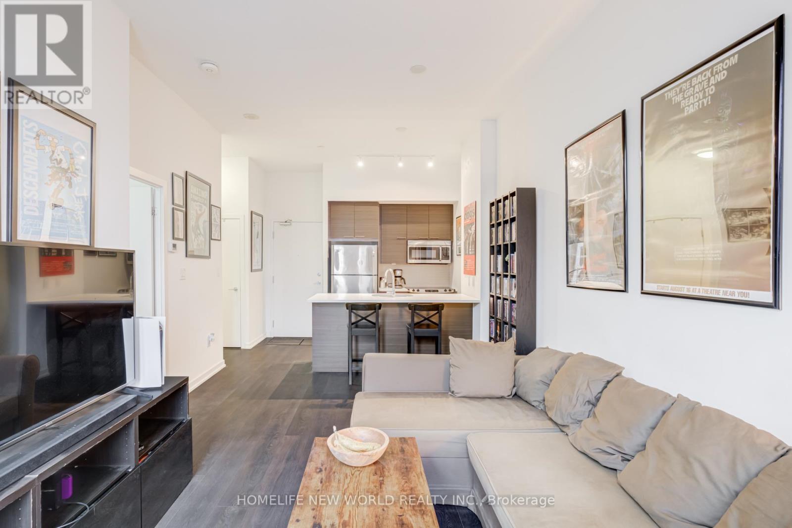 P09 - 66 Forest Manor Drive, Toronto, Ontario  M2J 0B7 - Photo 5 - C12937878