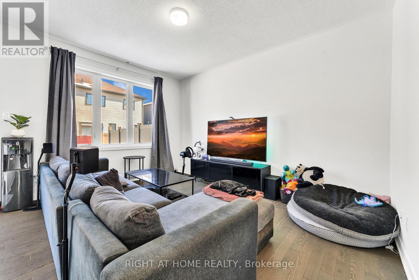 67 Kindred Row, Ottawa, Ontario  K2S 2Z6 - Photo 14 - X12937884