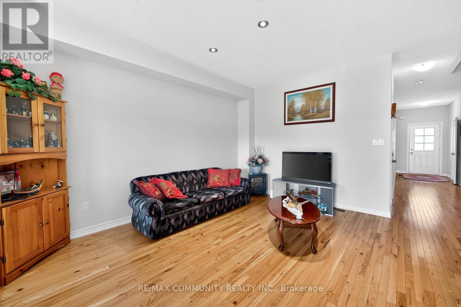 1228 Peelar Crescent, Innisfil, Ontario  L0L 1W0 - Photo 10 - N12937888