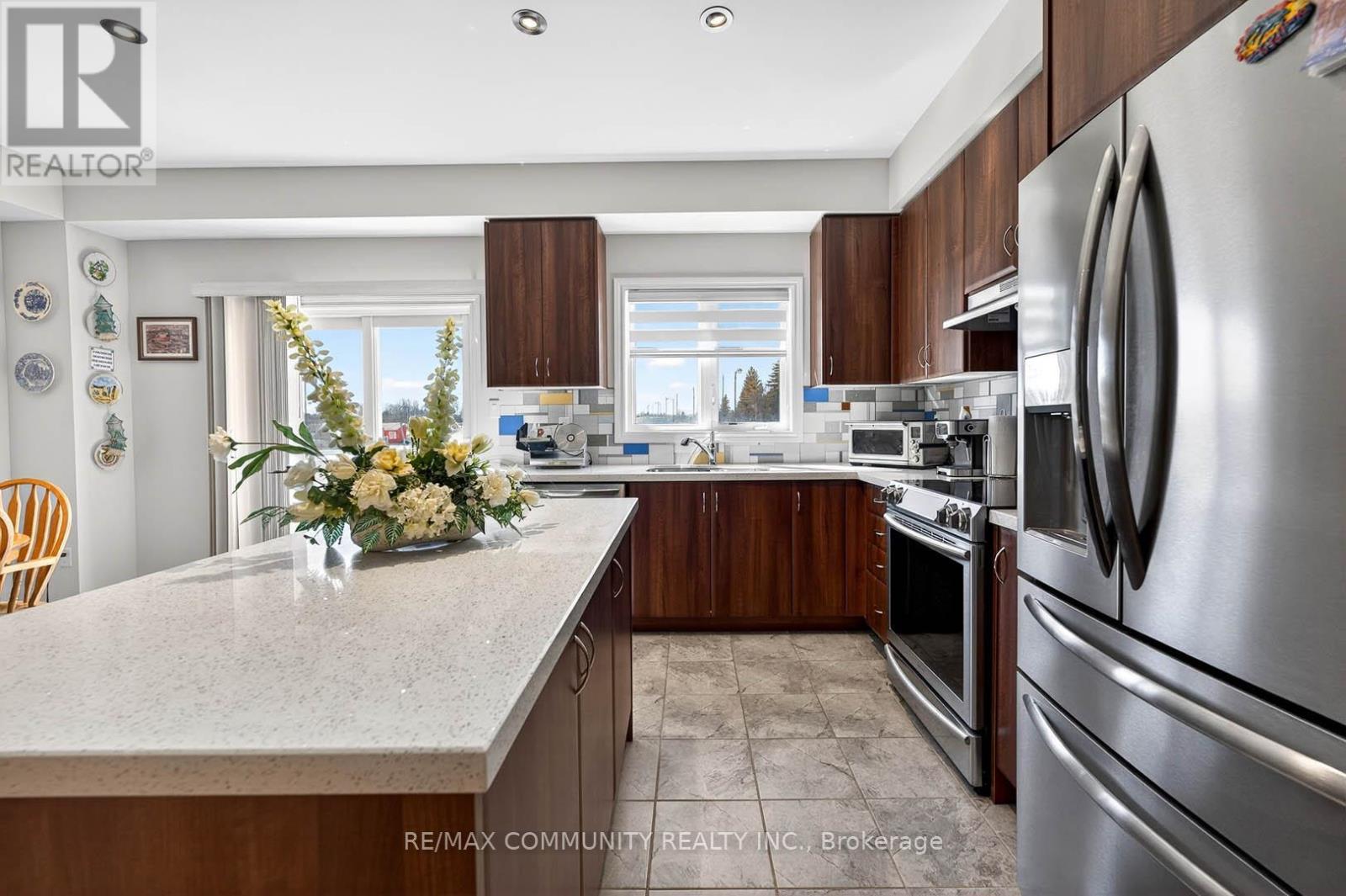 1228 Peelar Crescent, Innisfil, Ontario  L0L 1W0 - Photo 11 - N12937888